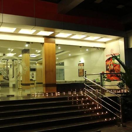 Hotel peninsula Thrissur Buitenkant foto